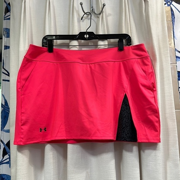 Women’s Pink & Black Under Armour Polyester & Spandex Tennis Golf Skort Size XL - Picture 1 of 10